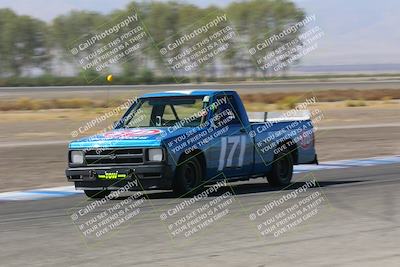 media/Oct-01-2022-24 Hours of Lemons (Sat) [[0fb1f7cfb1]]/10am (Front Straight)/